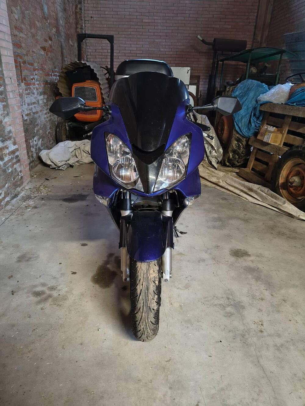 Honda VFR 800 (2002 - 05)