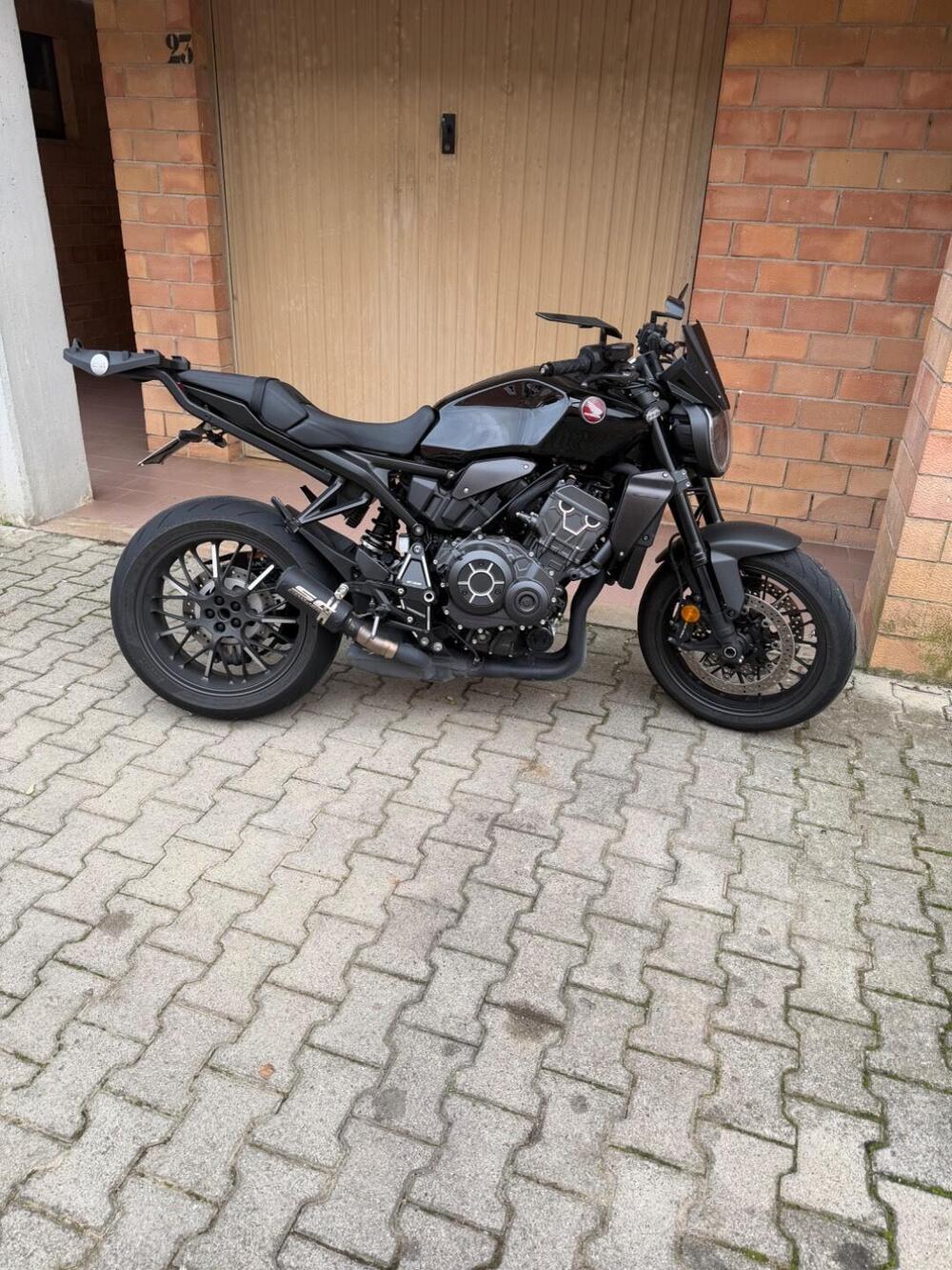 Honda CB 1000 R Black Edition (2021 - 25) (2)