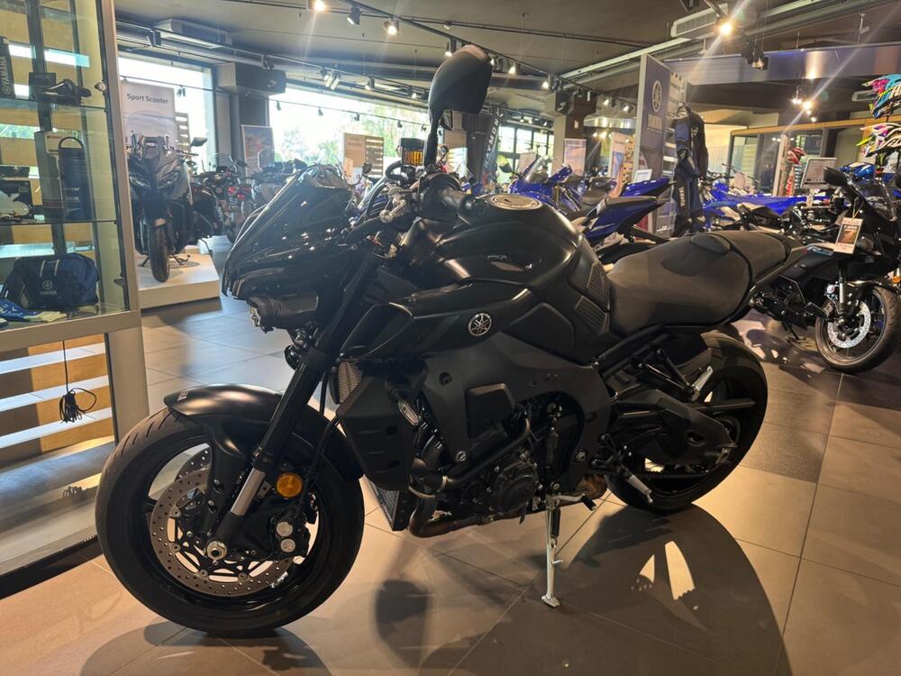 Yamaha MT-10 (2022 - 26)