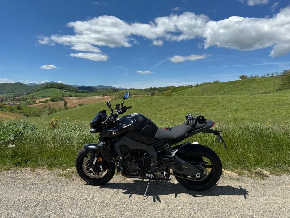 Yamaha MT-10 (2022 - 26) (2)