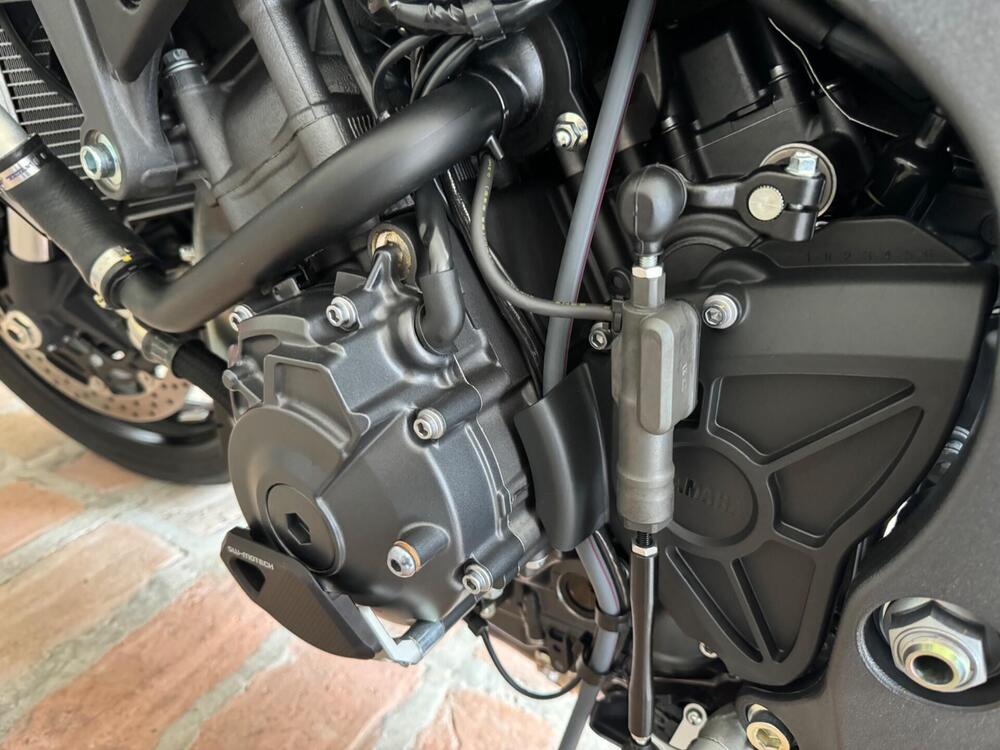 Yamaha MT-10 (2022 - 26) (4)