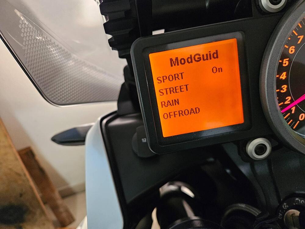 KTM 1290 Super Adventure (2015 - 16) (8)