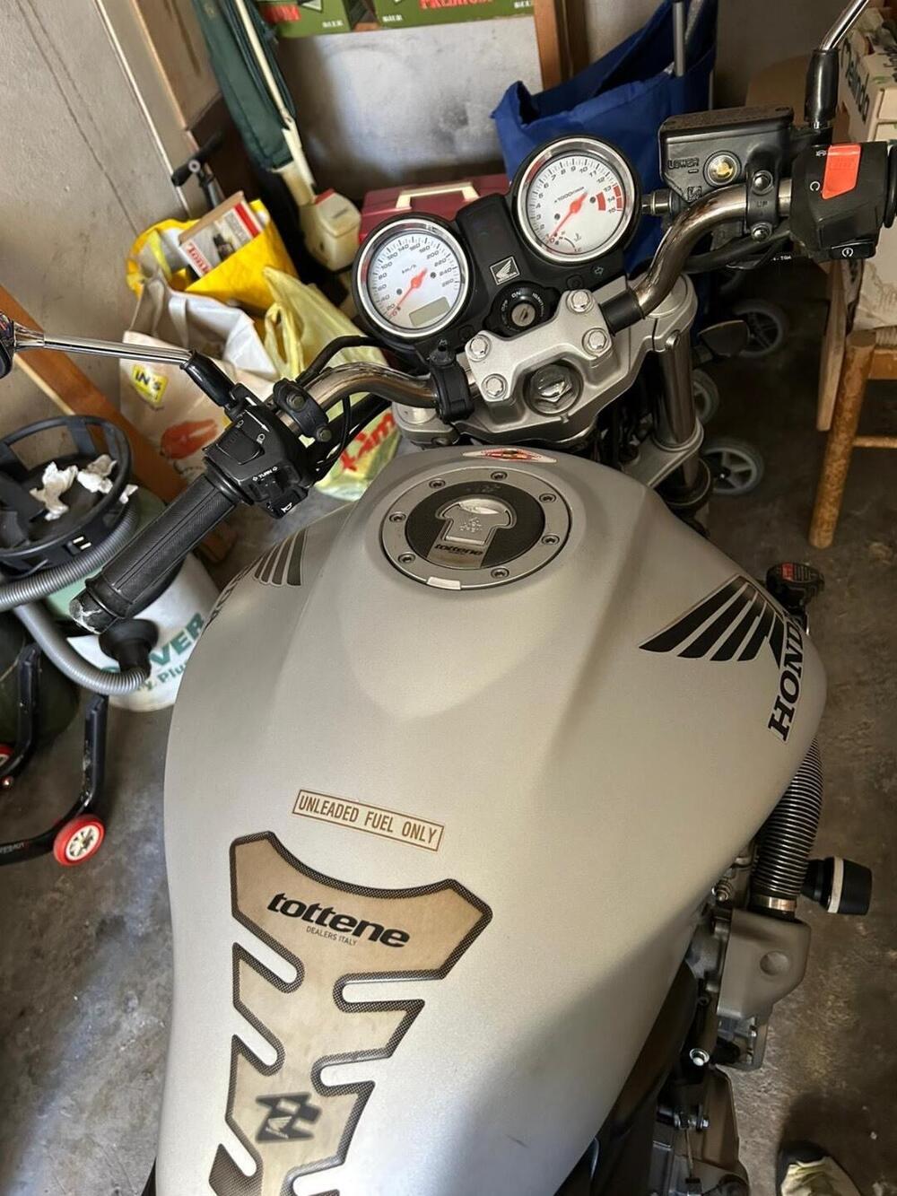 Honda Hornet 600 (2003 - 04) (3)