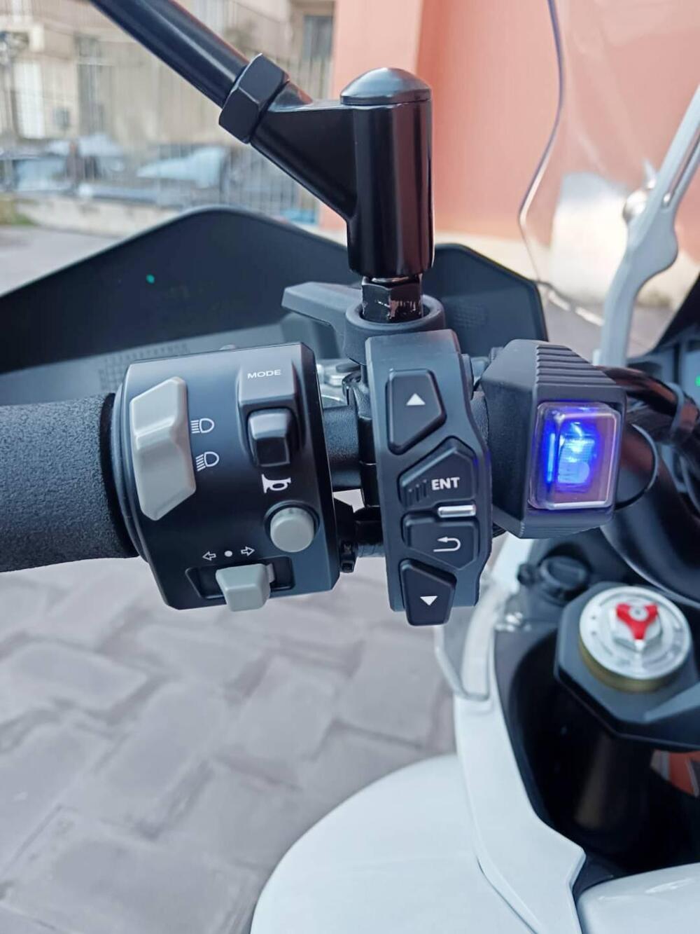 CFMOTO 650MT (2021 - 24) (7)