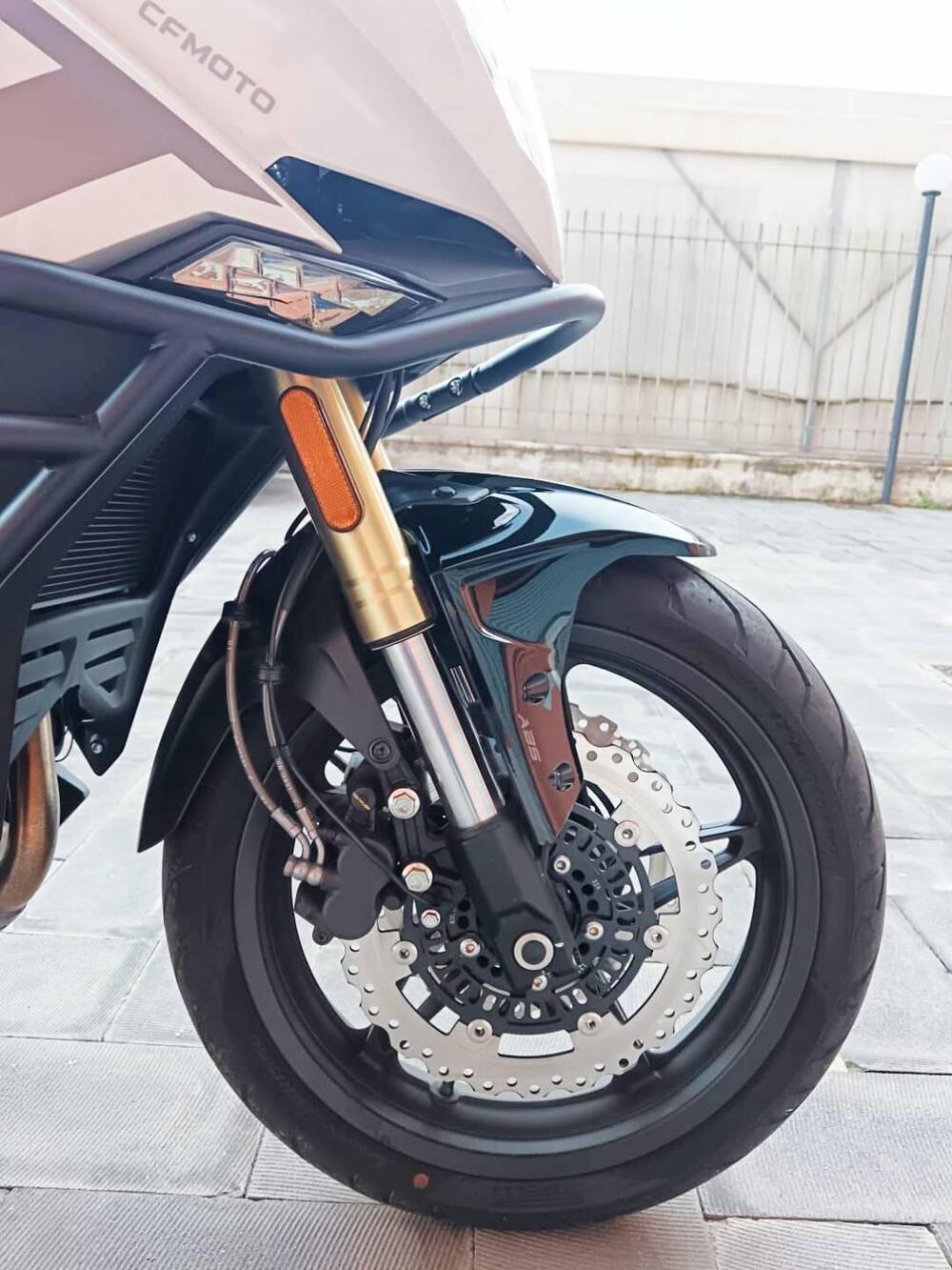 CFMOTO 650MT (2021 - 24) (9)