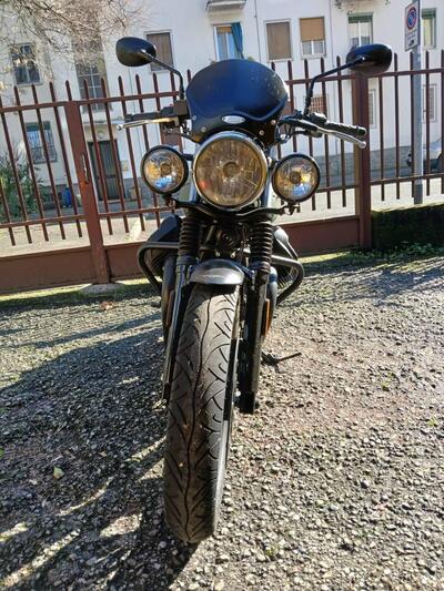 Moto Guzzi V7 III Stone (2017 - 20) usata