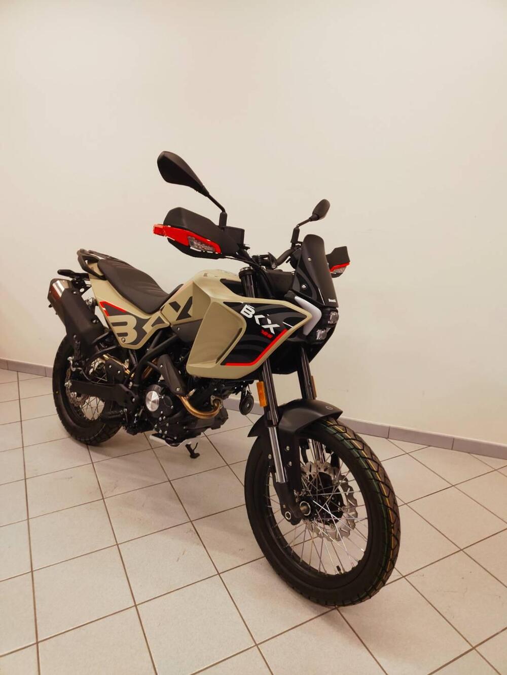 Benelli BKX 125 (2026) (4)
