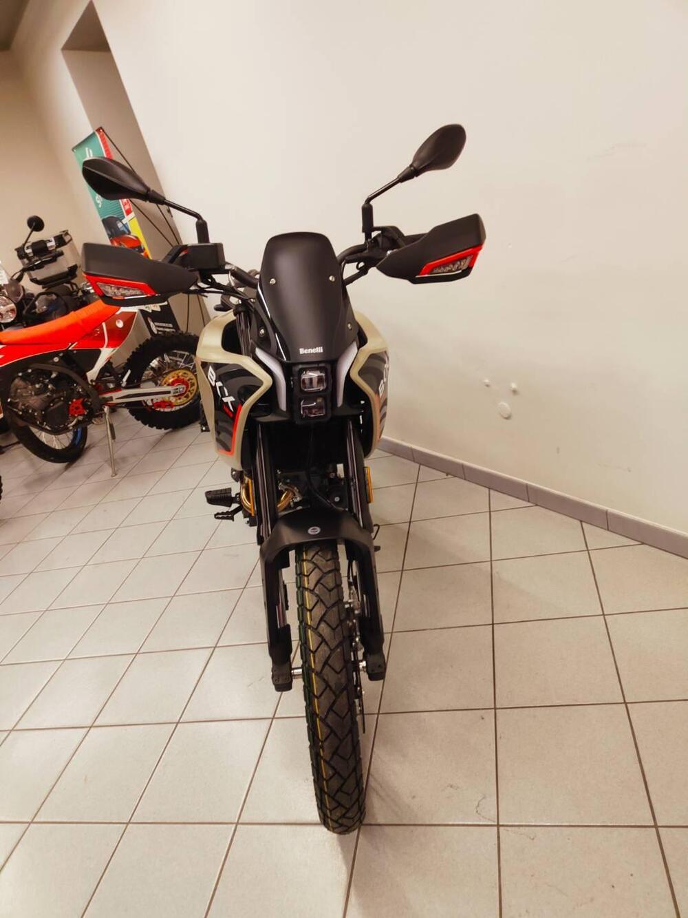 Benelli BKX 125 (2026) (8)