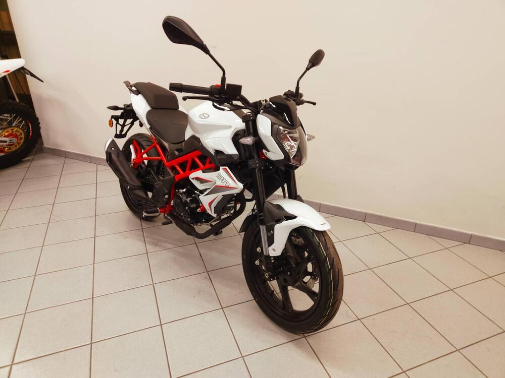 Benelli BN 125 (2026) (3)