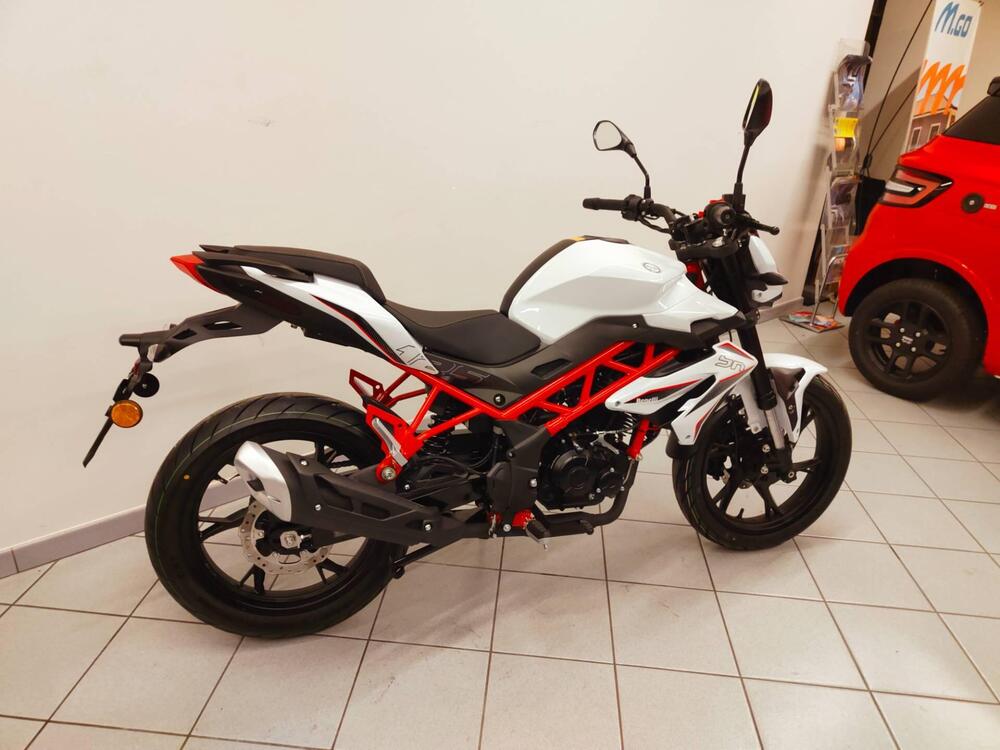 Benelli BN 125 (2026) (7)