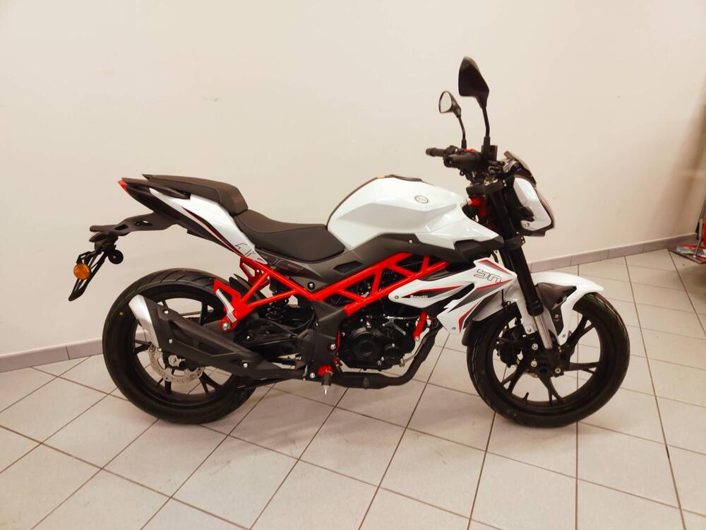 Benelli BN 125 (2026) (9)