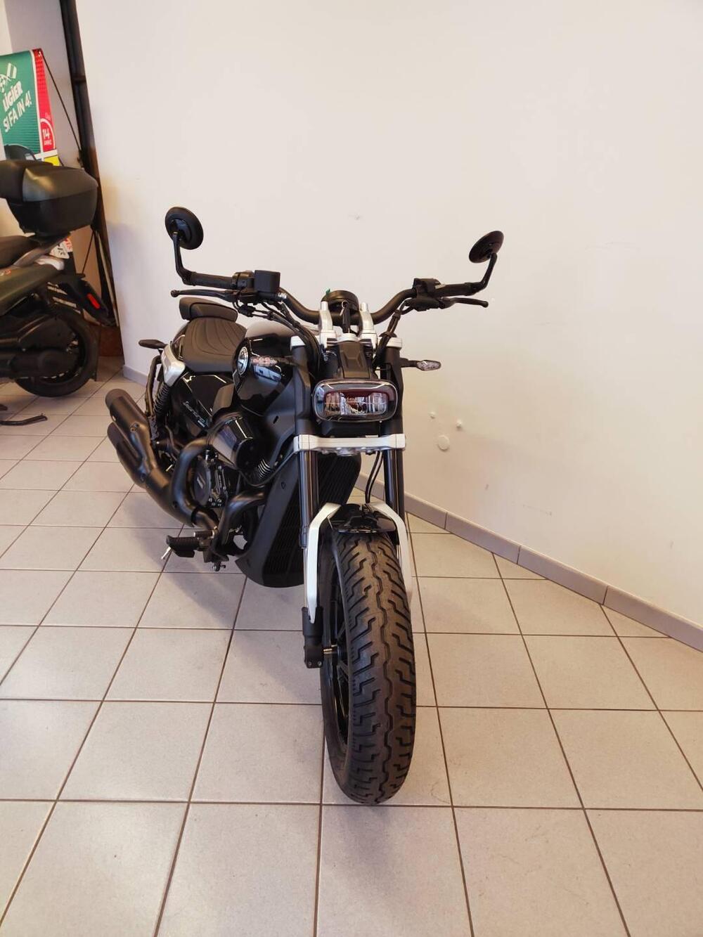 Benelli Leoncino 400 Bobber (2026) (6)