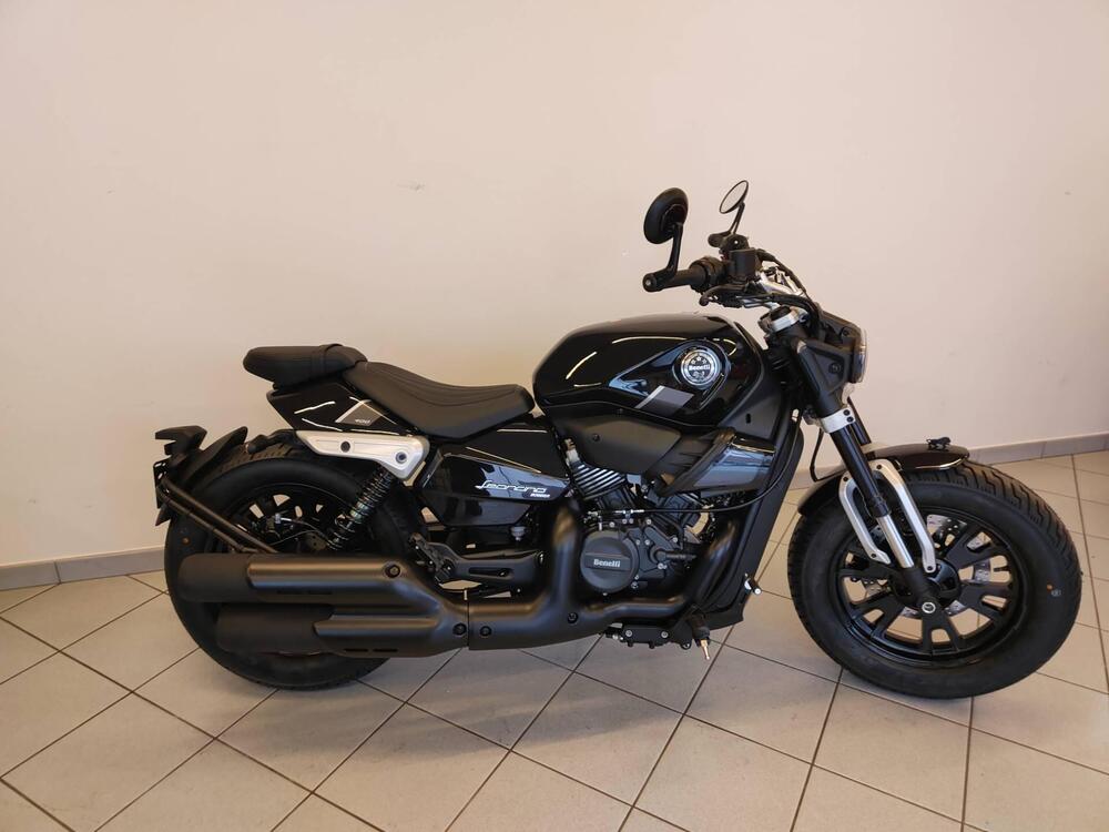 Benelli Leoncino 400 Bobber (2026) (10)