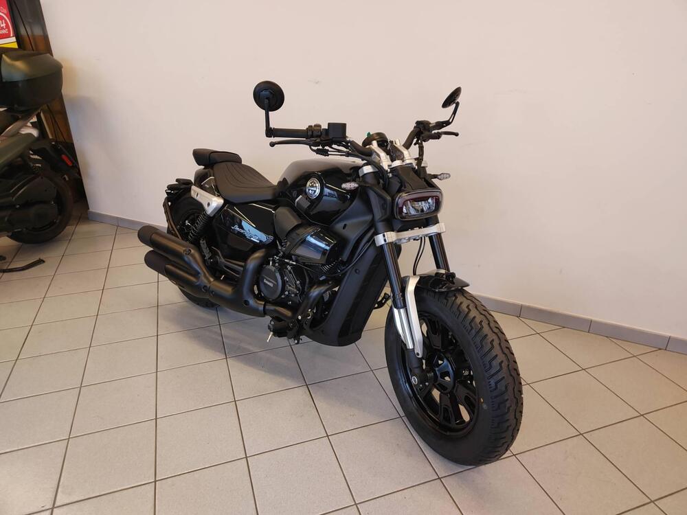 Benelli Leoncino 400 Bobber (2026) (13)