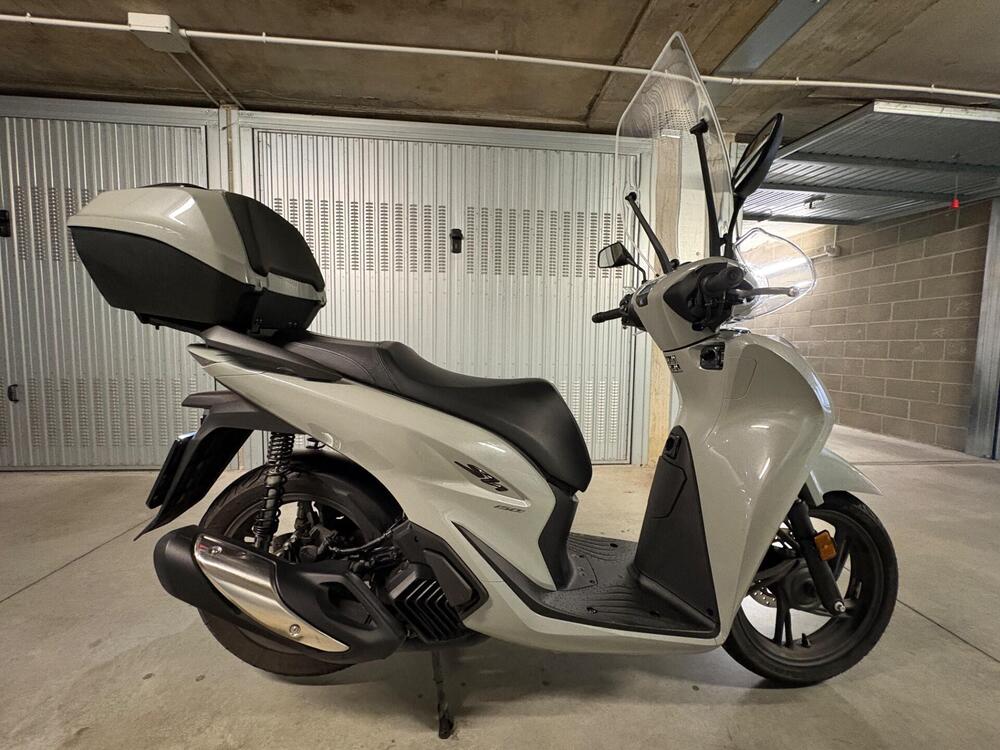 Honda SH 150i (2024 - 25) (3)