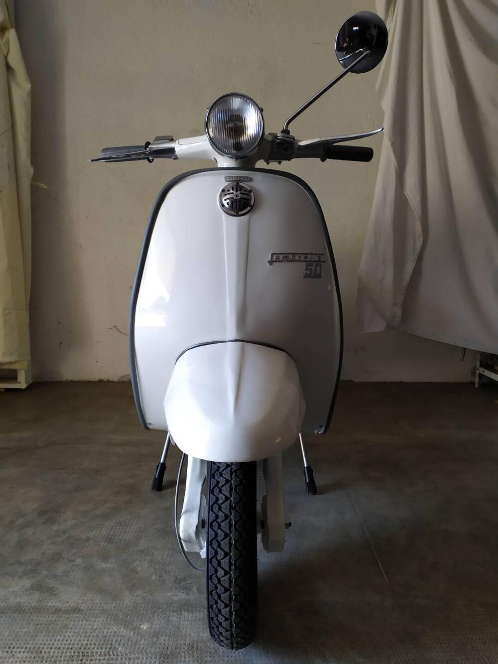 Lambretta J50 Deluxe