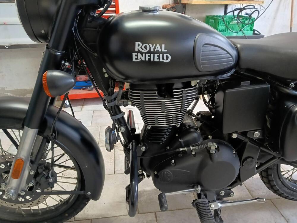 Royal Enfield Classic 500 EFI Stealth Black (2018 - 20) (12)