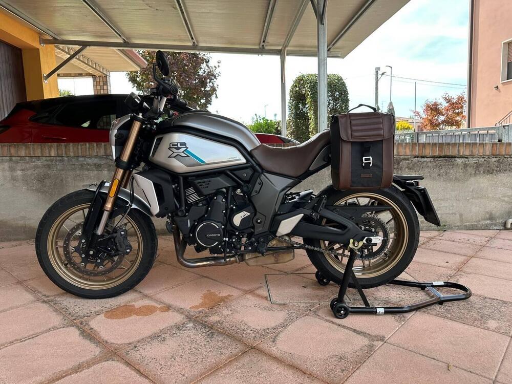 CFMOTO 700CL-X Heritage (2021 - 26)