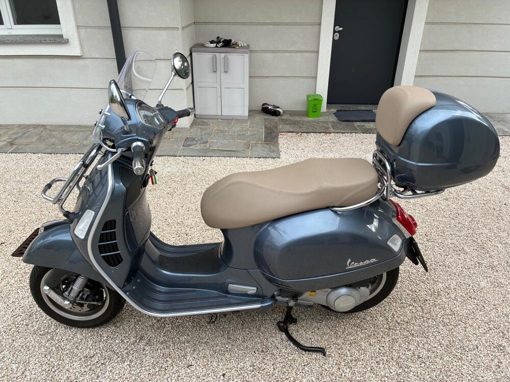 Vespa GTS 300 ABS (2014 - 16) (3)