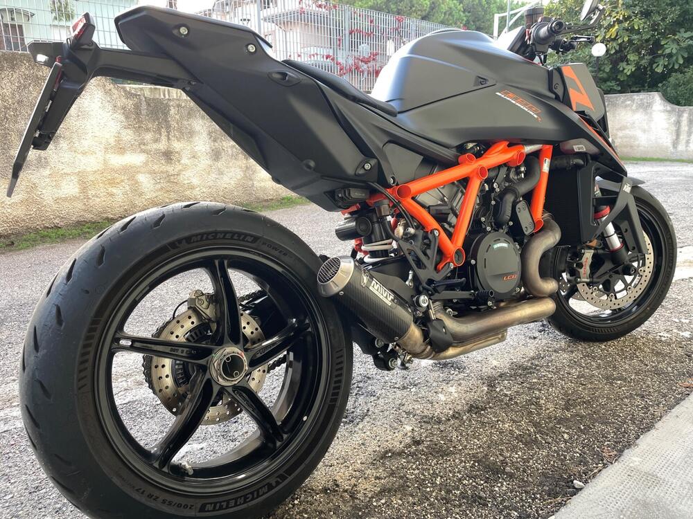 KTM 1390 Super Duke R (2024 - 26) (3)