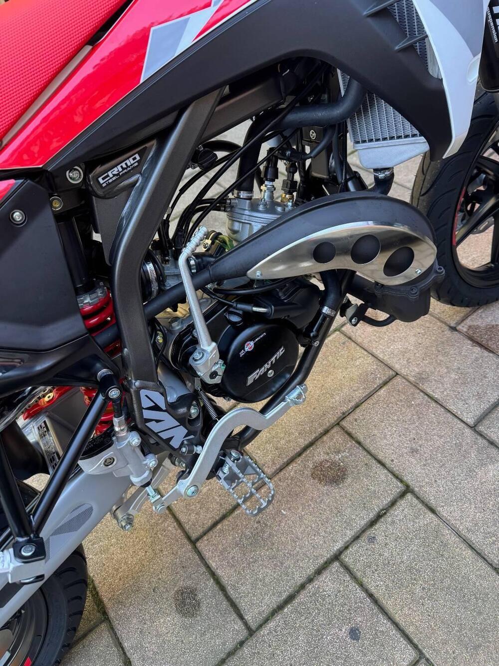 Fantic Motor Motard 50 Performance 2t (2020) (5)