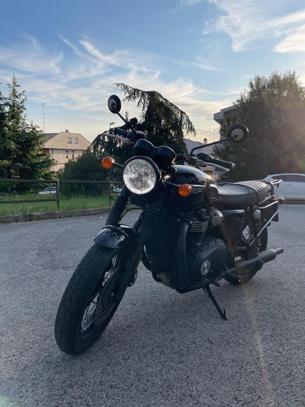 Triumph Bonneville T120 Black (2017 - 20) (4)