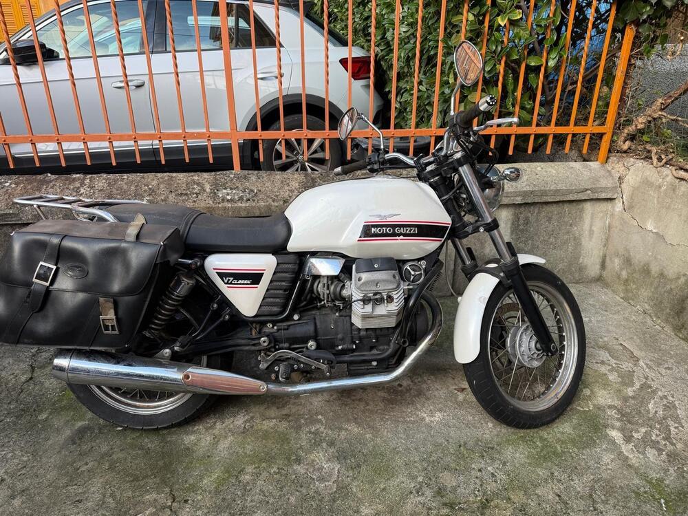 Moto Guzzi V7 Classic (2008 - 12) (4)