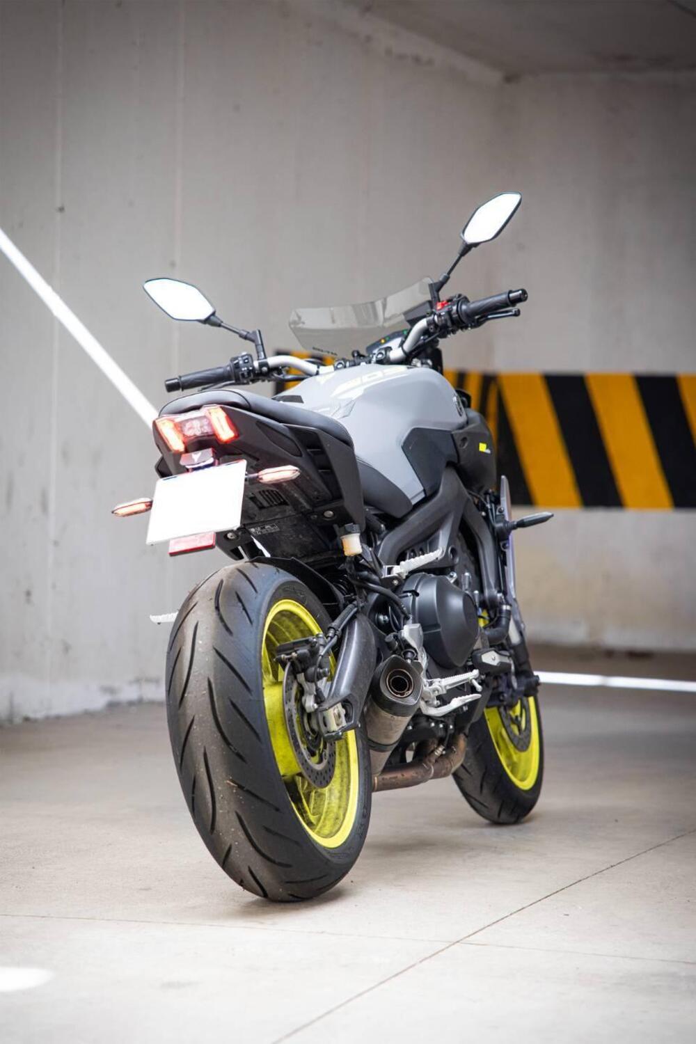 Yamaha MT-09 (2017 - 20) (3)