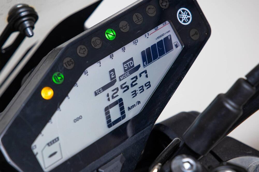 Yamaha MT-09 (2017 - 20) (7)