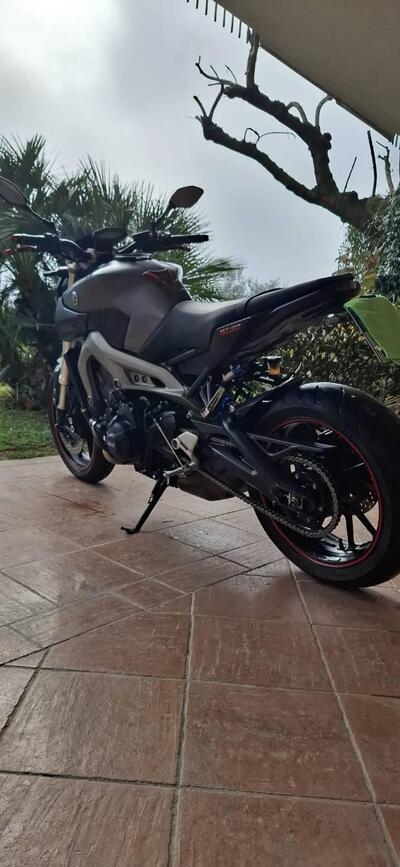 Yamaha MT-09 ABS (2016) usata