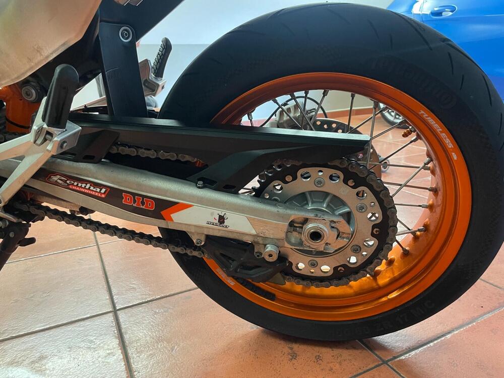 KTM 690 SMC R (2012 -17) (13)