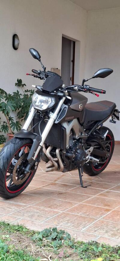 Yamaha MT-09 ABS (2013 - 15) usata