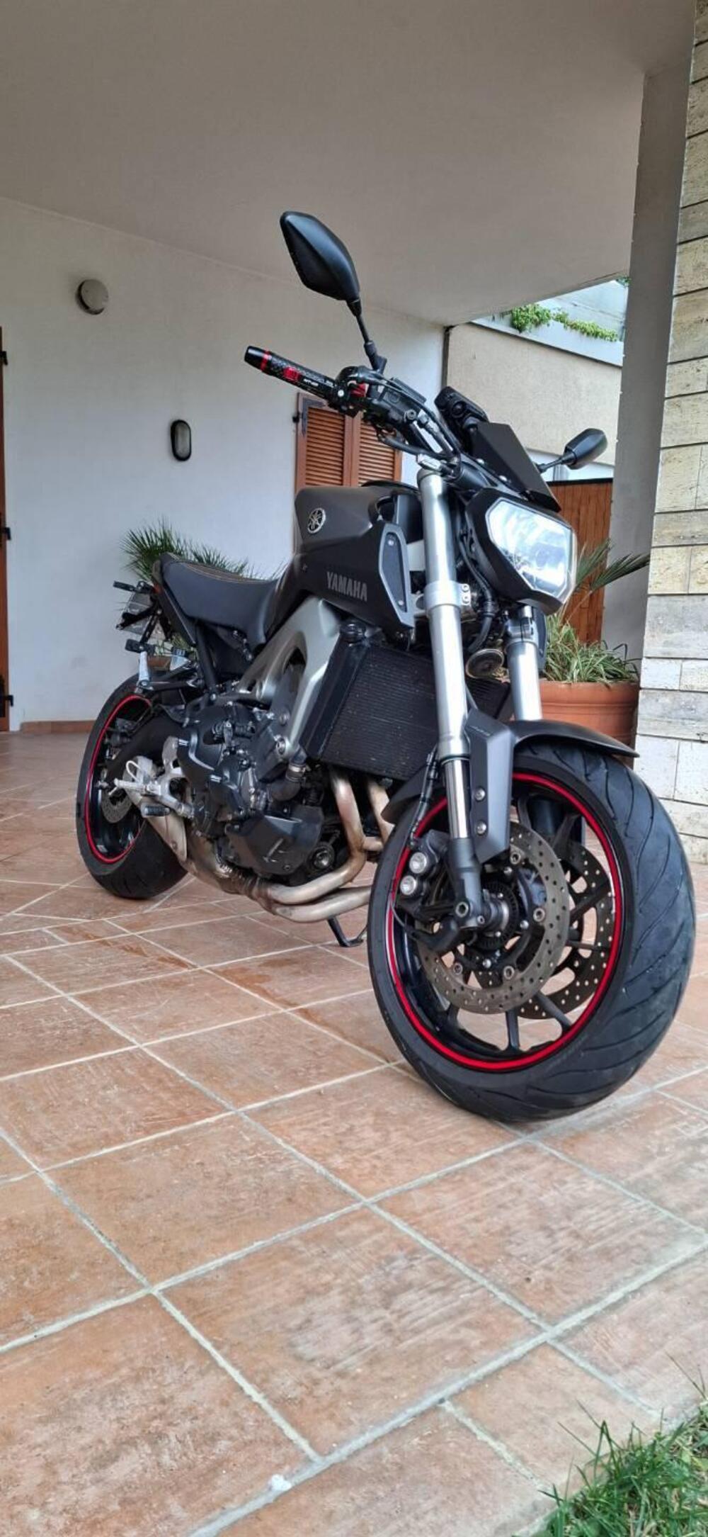 Yamaha MT-09 ABS (2013 - 15) (2)