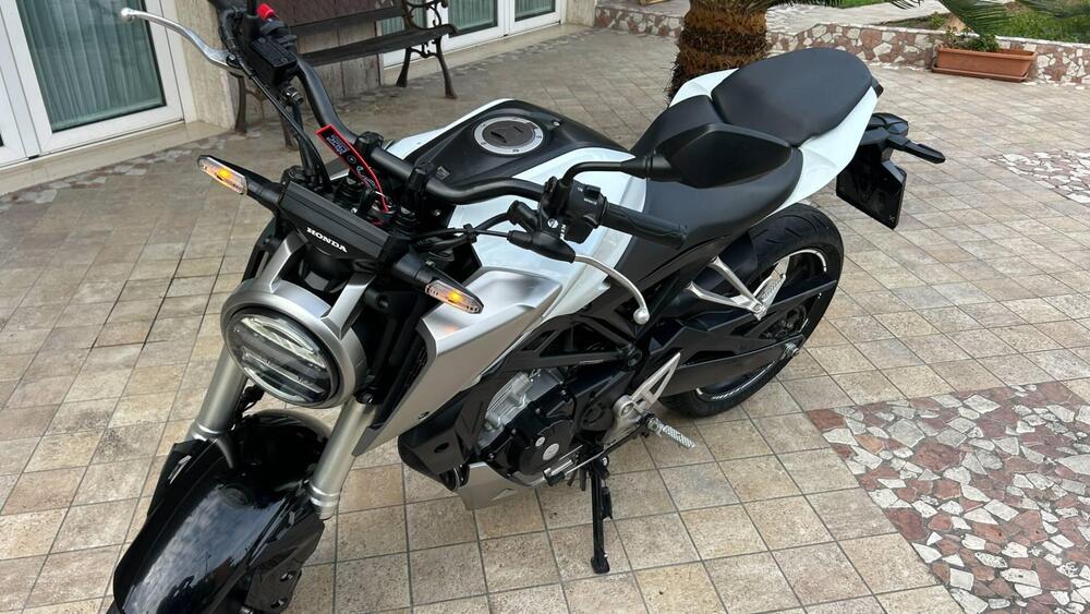 Honda CB 125 R (2018 - 20) (3)