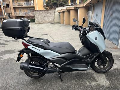 Yamaha X-Max 300 Tech Max (2025 - 26) usata