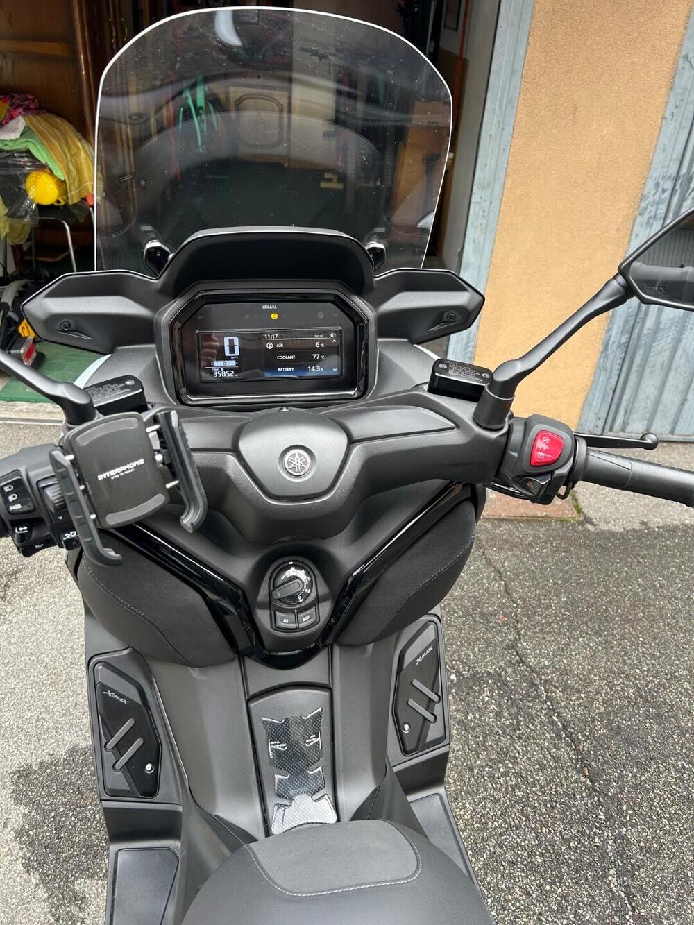 Yamaha X-Max 300 Tech Max (2025 - 26) (5)