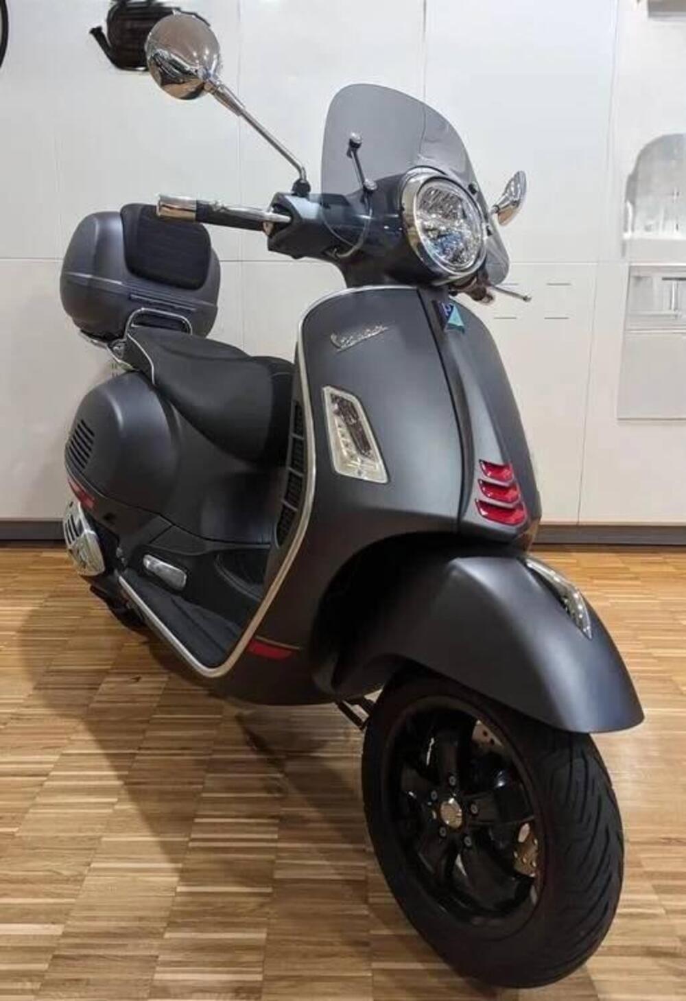Vespa GTS 300 Super Sport Hpe (2021 - 22) (5)