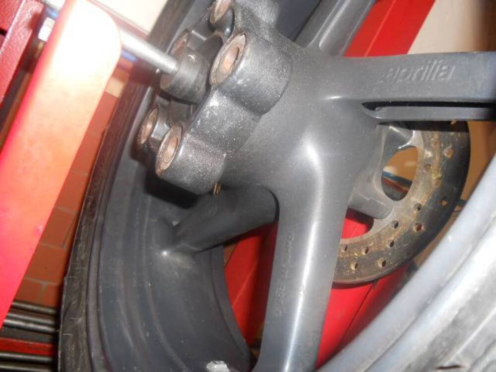 RSV RUOTA POSTERIORE Aprilia (4)