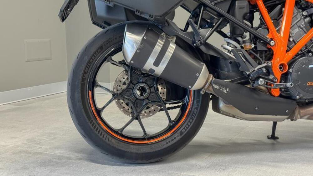 KTM 1290 Super Duke GT ABS (2016 - 18) (8)
