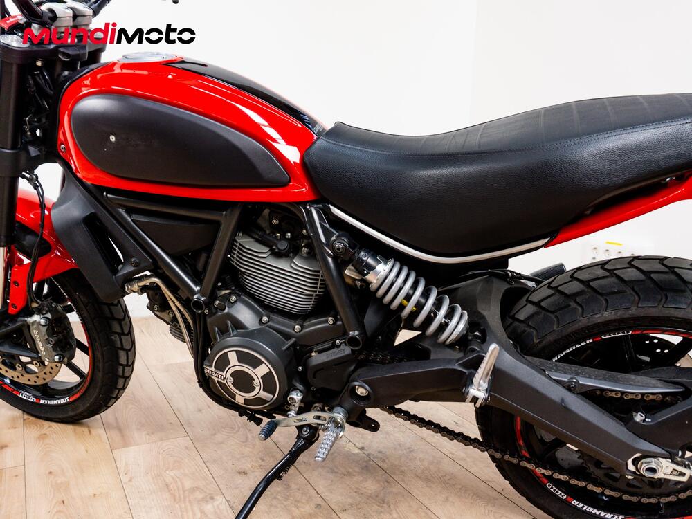 Ducati Scrambler 800 Icon Dark (2020) (10)