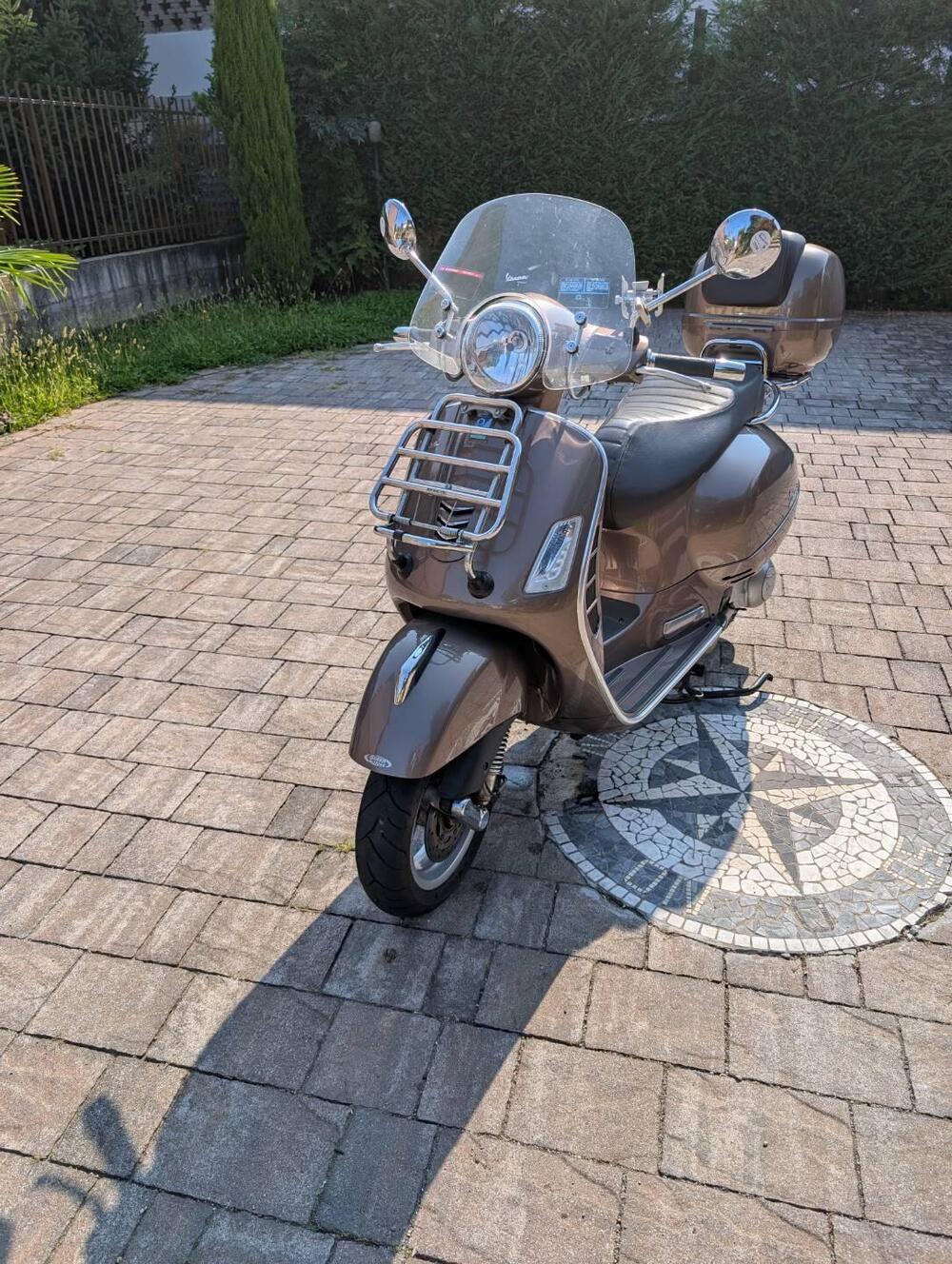 Vespa GTS 300 Touring ABS (2017 - 19) (3)