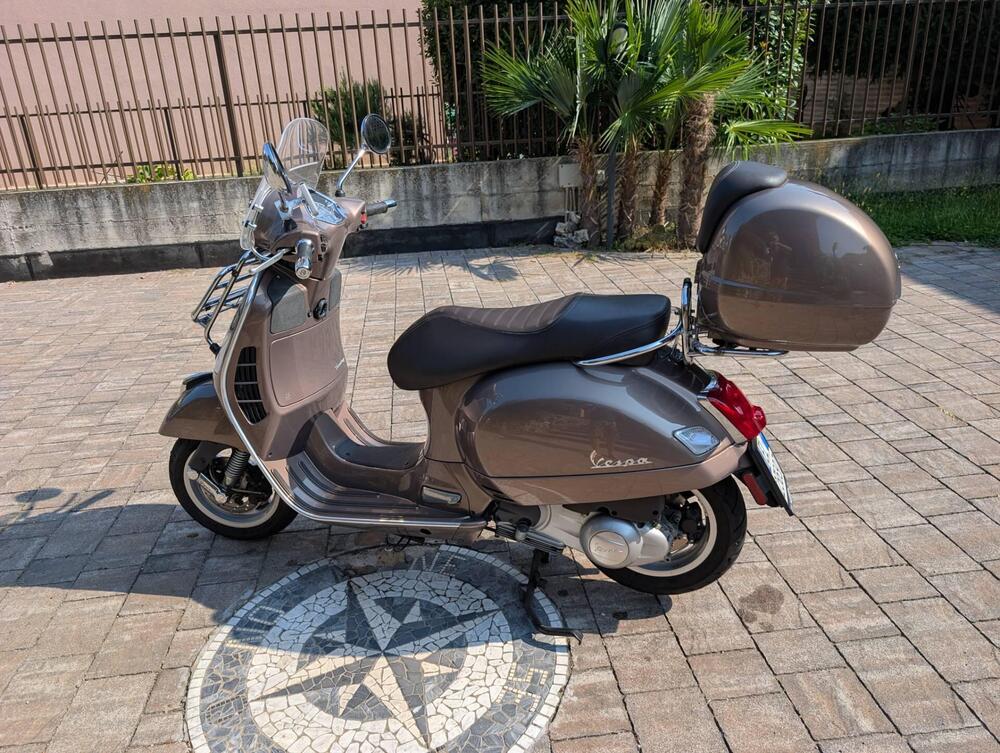 Vespa GTS 300 Touring ABS (2017 - 19) (5)