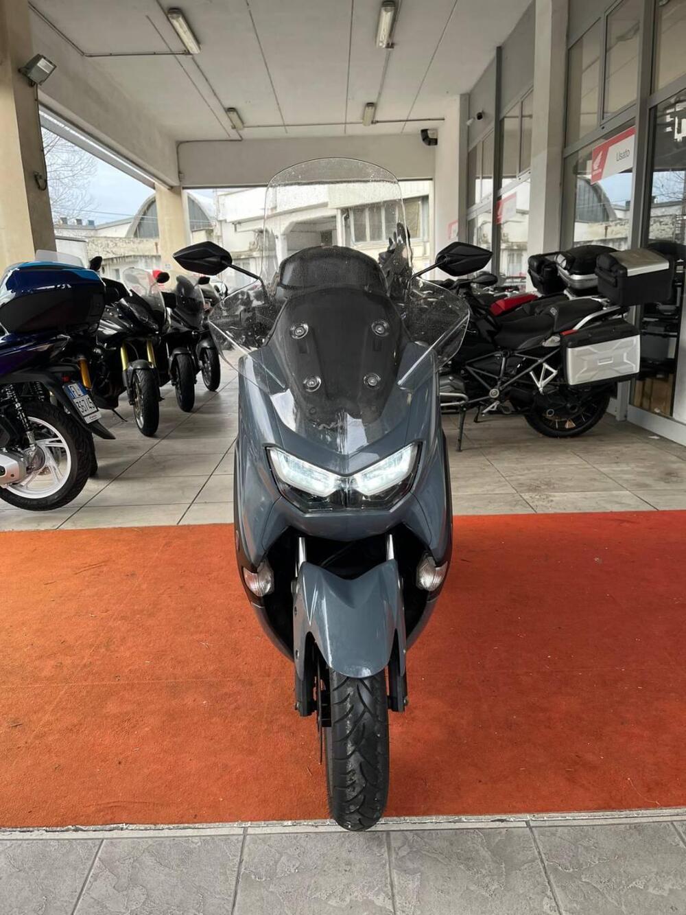 Yamaha N-Max 155 (2022 - 25) (4)