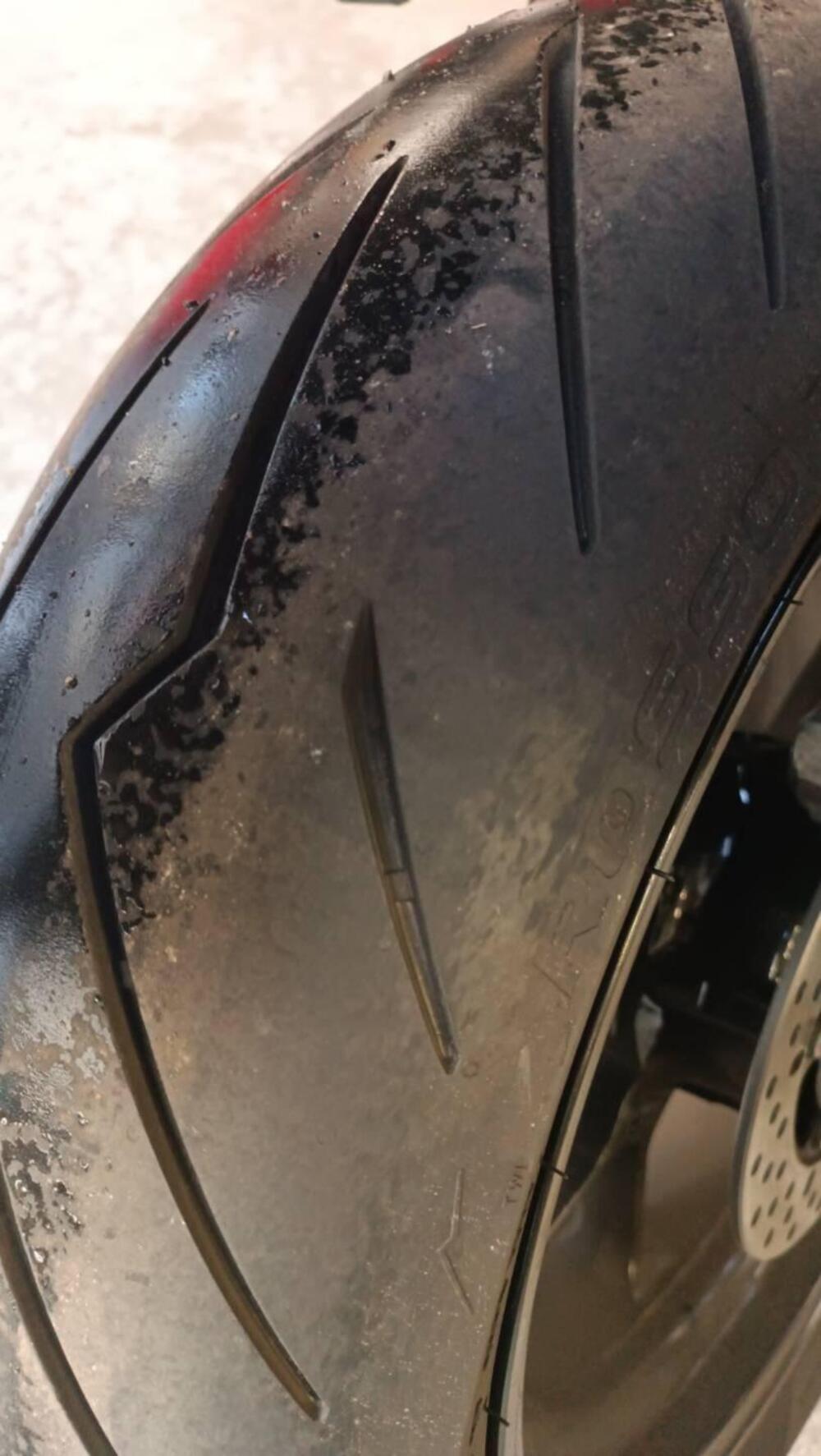 Aprilia Tuono V4 (2025 - 26) (10)