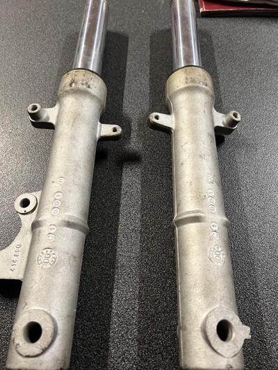 Malaguti Phantom F12 50 gambe forcella