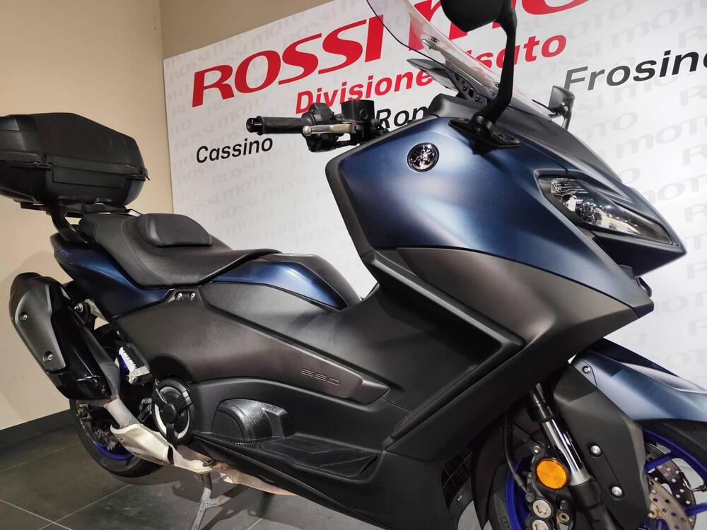 Yamaha T-Max 560 (2022 - 24) (3)