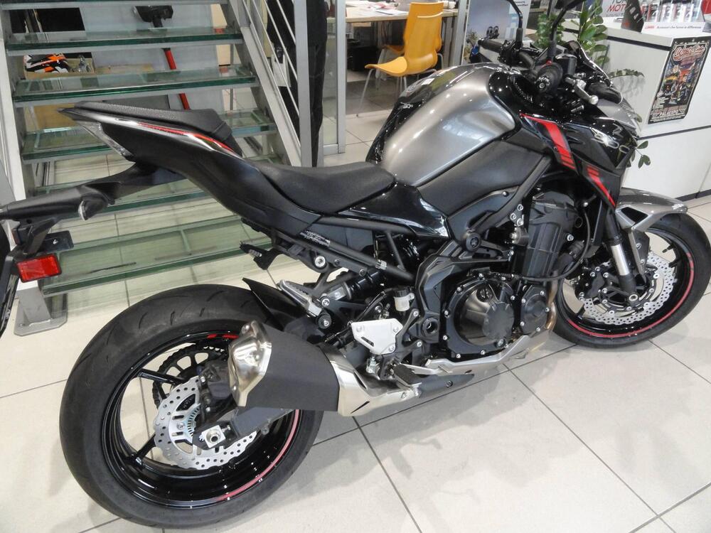 Kawasaki Z 900 (2021 - 24) (6)