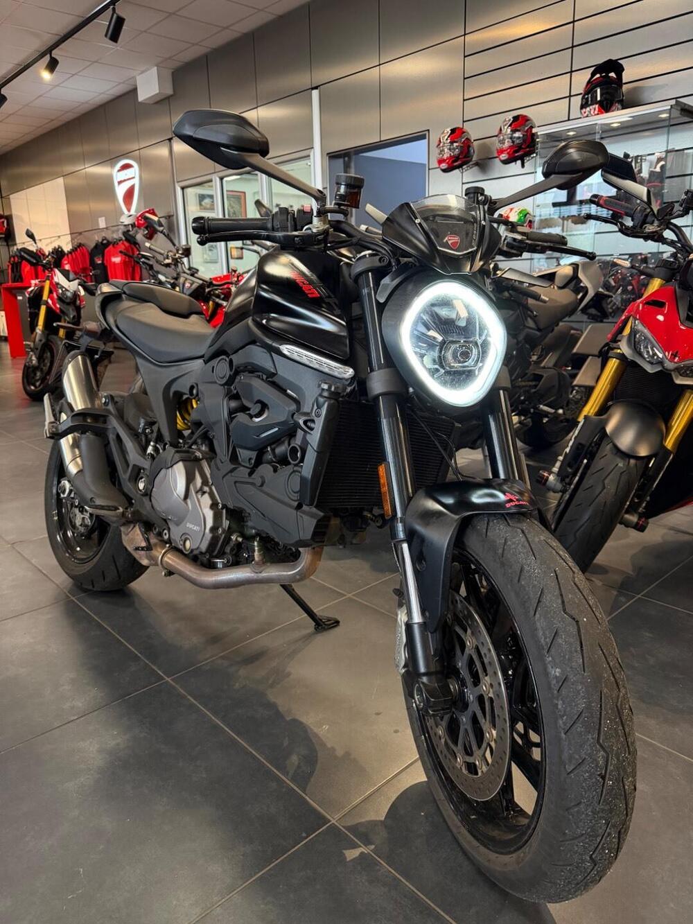 Ducati Monster 937 + (2021 - 25) (3)