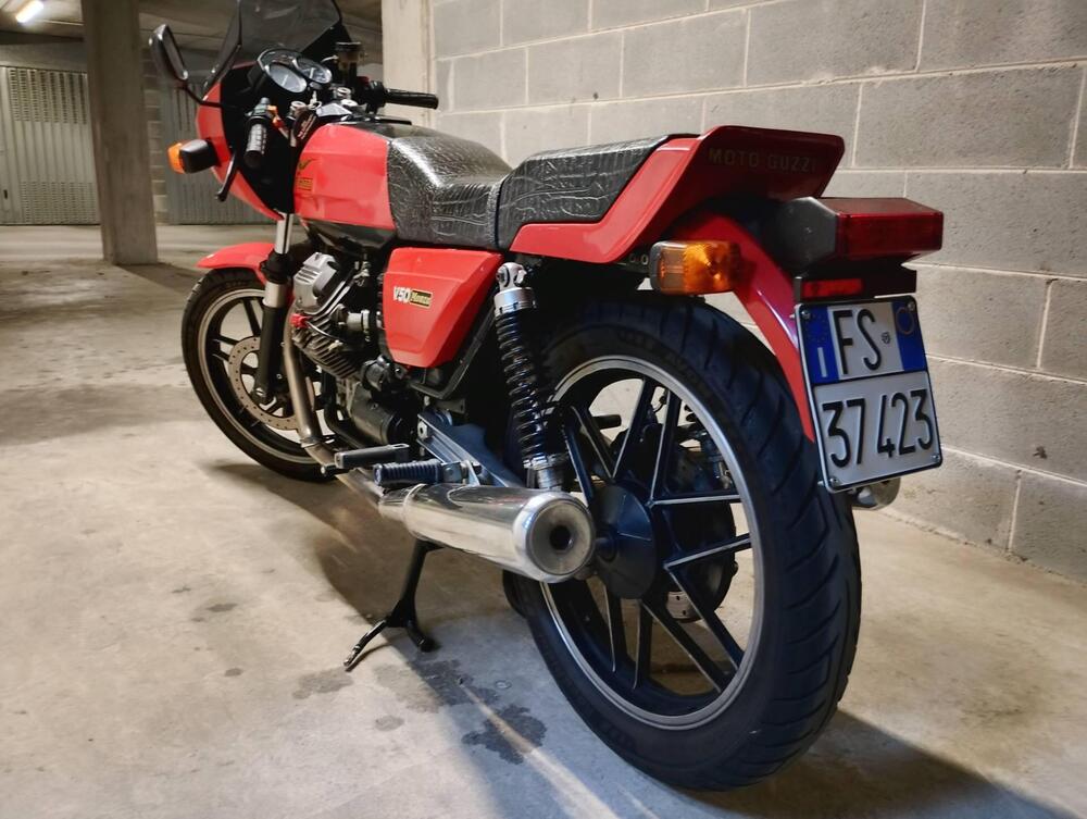 Moto Guzzi V 50 Monza  (3)