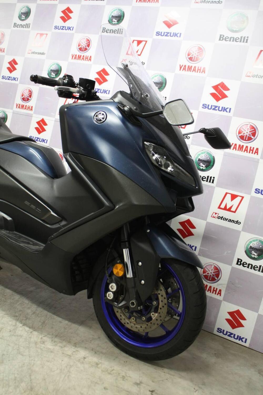 Yamaha T-Max 560 (2022 - 24) (3)